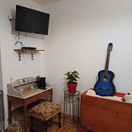 E Lu Chantauziau La Monnerie-le Montel Extérieur photo
